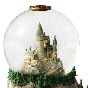 Globo de Nieve Personalizado de Resina del Castillo de <span class=keywords><strong>Hogwarts</strong></span>, Recuerdo del Mundo Mágico, Globo de Nieve Artesanal de Resina, Decoración para el Hogar - Product Image 3