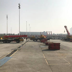 رافعة شاحنة ساني طن تستخدم في حالة جيدة جدا مع قدرات تحميل 50 طن 25 طن 35 طن رخيصة الثمن للبيع في الإمارات العربية المتحدة - Product Image 4