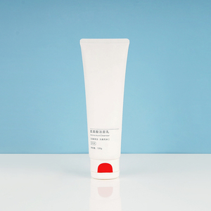 Tube souple cosmétique en plastique blanc personnalisé de 120g avec valve rouge et bouchon à clapet pour nettoyant visage aux acides aminés – Emballage compressible - Product Image 1