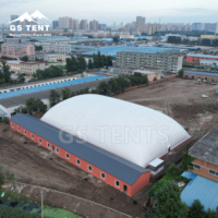 Stade gonflable soutenu par l'air pour le badminton, le basketball, le tennis, le football, gymnase sportif intérieur