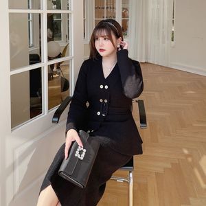 Ensemble tricoté pour femmes grandes tailles, jupe midi noire, haut avec boutons, couleur unie N8225 - Product Image 4
