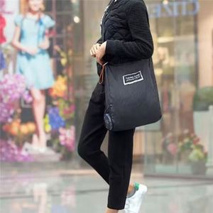 Sac de courses rétractable portable et réutilisable pour supermarché - Product Image 3