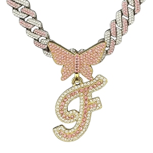 Colgante <span class=keywords><strong>de</strong></span> Moda con Letra Cursiva A-Z <span class=keywords><strong>de</strong></span> Mariposa Rosa Helada, Aleación <span class=keywords><strong>de</strong></span> Zinc, Circonita Cúbica Rosa-Blanca, Cadena <span class=keywords><strong>de</strong></span> Bambú Bicolor, Estilo Hip Hop Bling para Mujer - Product Image 6