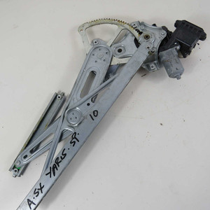 Alzacristalli Anteriore Sinistro per Toyota Yaris Mk2 2005-2011 (30990 21C-4-F-3) - Product Image 1