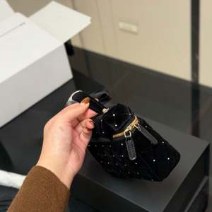 Sac à main carré de luxe en cuir véritable haut de gamme pour femme, décontracté, avec fermeture éclair, résistant à l'eau, tendance estivale - Product Image 6