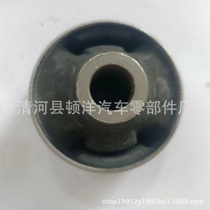 Silentbloc de bras d'essieu avant Toyota Corolla 48655-12180, pièce de rechange neuve - Product Image 1