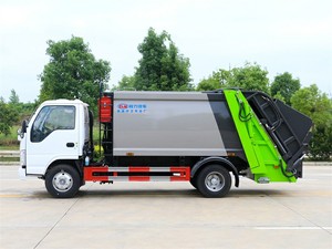 Camión Compactador de Basura Isuzu ELF de 5m³ 4X2, Nuevo, Altamente Maniobrable, Ideal para Zonas Residenciales y Calles Estrechas - Product Image 2