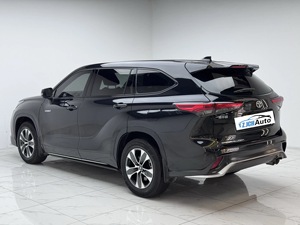 Toyota Crown <span class=keywords><strong>Land</strong></span> <span class=keywords><strong>Cruiser</strong></span> 2021, un SUV de Segunda Mano con Gran Espacio y Excelente Relación Calidad-Precio, Bien Mantenido y Confortable - Product Image 5