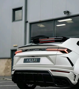 ชุดแต่ง Lamborghini URUS S รุ่น 1016 สไตล์ ประกอบด้วยลิ้นหน้า สเกิร์ตข้าง ดิฟฟิวเซอร์ สปอยเลอร์ ฝากระโปรง ซุ้มล้อ สำหรับ URUS รุ่นใหม่ เพิ่มความโดดเด่นให้กับสไตล์รถ - Product Image 3