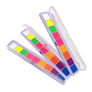 Coffret de maquillage pour le visage et le corps avec peintures à l'huile personnalisées pour fête d'Halloween, crayons, pochoirs et pinceaux - Product Image 1