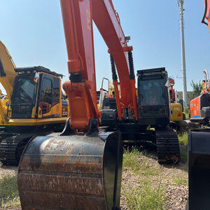 Excavatrice Hitachi ZX210LC ZX160 ZX200 d'occasion, bien entretenue, prix avantageux - Product Image 1