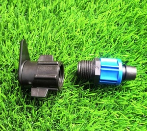 プラスチックロックオス糸灌漑継手16*1/2 "M Peパイプコネクタドリップテープパイプ継手散水灌漑システム - Product Image 5