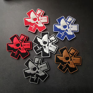 Parche de PVC 3D de goma con diseño de calavera médica, hexagonal, táctico, luminoso, con gancho - Product Image 4