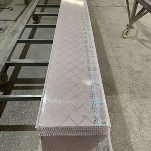 Panel <span class=keywords><strong>de</strong></span> techo <span class=keywords><strong>de</strong></span> <span class=keywords><strong>PVC</strong></span> brillante blanco puro <span class=keywords><strong>de</strong></span> 595 cm, lámina <span class=keywords><strong>de</strong></span> estampado en caliente <span class=keywords><strong>de</strong></span> 25 cm x 30 cm, <span class=keywords><strong>color</strong></span> <span class=keywords><strong>madera</strong></span>, impermeable, para interiores. - Product Image 3