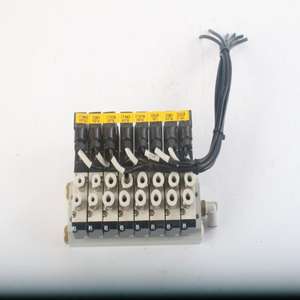 8x 4v110-06 sınıf B marka yeni orijinal stok Solenoid hava vanaları güç fişleri manifoldu PLC programlama için RS485 iletişim - Product Image 1