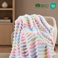 Couverture double en fausse fourrure arc-en-ciel super douce et épaisse pour l'hiver