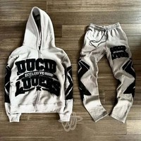 Survêtement Homme Personnalisé à Marque Privée, Broderie Chenille Épaisse, Rose, Sweat à Capuche Entièrement Zippé et Joggers Empilés, Style Streetwear