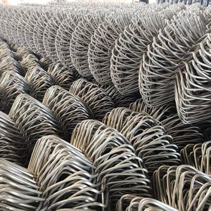 Giá cả cạnh tranh kim cương hình dạng dây lưới mạ kẽm PVC-bọc thép tinh thần Bài 2*15m Chuỗi liên kết hàng rào cho các trang trại vuông - Product Image 4