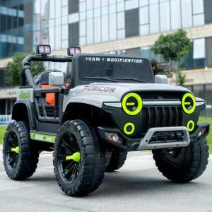 Auto Eléctrico para Niños con Tracción en las Cuatro Ruedas, Motorizado, con Faros Delanteros y MP3, en Oferta - Product Image 2