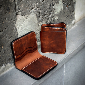 กระเป๋าใส่บัตรและเงินสดหนังแบบพกพาสะดวก - Product Image 1