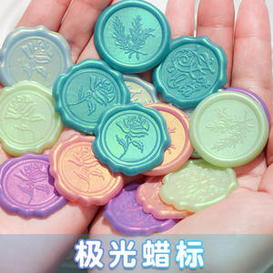 Etiquetas de cera Aurora redondas con relieve floral para sellos de boda - Product Image 5