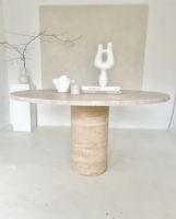 Minimalisme personnalisé, conception de luxe moderne, dessus en travertin, table à manger à base d'étude pour la salle à manger