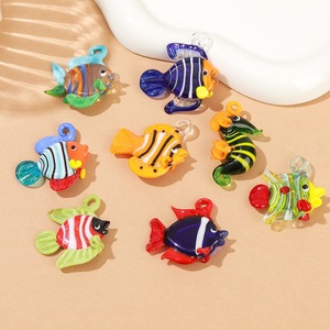 Abalorios de peces tropicales hechos a mano |   Colgantes de Peces Oceánicos de Vidrio de Colores Hechos a Mano para la Creación de Joyería DIY - Product Image 2