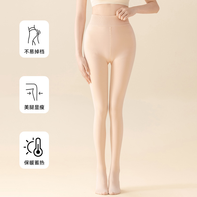 Colore della pelle nuda con i piedi