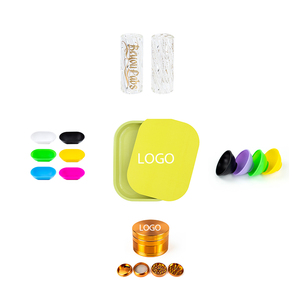 Ensemble d'accessoires de fumage portables Beyoulabs avec broyeur, cendrier, plateau à rouler et bols colorés - Product Image 1