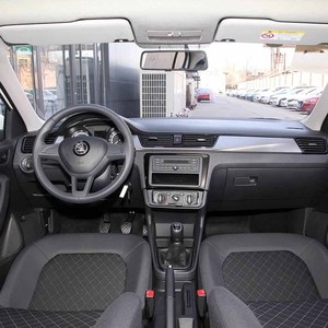 Auto Usado a Bajo <span class=keywords><strong>Precio</strong></span>, <span class=keywords><strong>Skoda</strong></span> Rapid <span class=keywords><strong>2022</strong></span>, Automático de 6 Velocidades, 1.5L Gasolina, Edición Comfort, 5 Asientos, Sedán, Pintura Original, Volante a la Izquierda - Product Image 4