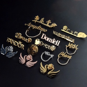 Lencana Logo Perusahaan Kustom 2D Hollow Pin Soft Enamel Drip Oil Hard Enamel Kerajinan Logam Bros Baja Tahan Karat - Product Image 4