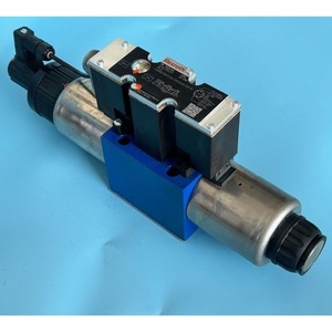 วาล์วควบคุมทิศทางแบบสัดส่วน Rexroth รุ่น 4WREE10W1-50-2X/G24K31/F1V 160 ลิตร/นาที 315 บาร์ ระบบควบคุมไฮดรอลิก - Product Image 3