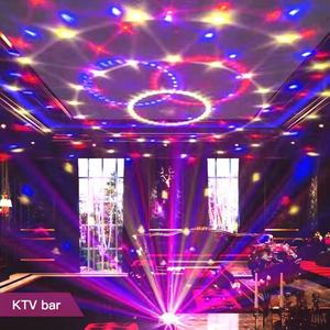 Lampe de table intelligente portable BT 5V avec haut-parleur, projecteur LED rechargeable USB, lumière d'ambiance décorative RGBW - Product Image 4