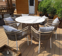 Ensemble de salle à manger d'extérieur moderne et durable pour villa, balcon, cour, table et chaises en rotin tressé, mobilier de jardin d'extérieur