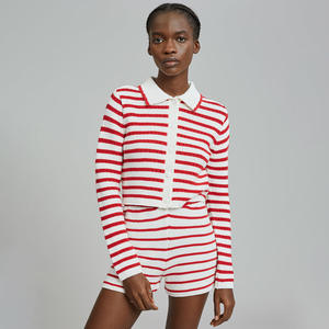 Suéter de punto de manga larga con cuello redondo para <span class=keywords><strong>mujer</strong></span>, Top corto a rayas, cárdigan y pantalones cortos sueltos, conjunto de dos piezas, otoño <span class=keywords><strong>2022</strong></span> - Product Image 5