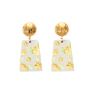 Pendientes de Moda con Diseño Floral, Chapados en Oro, Acero Inoxidable 316L, Sostenibles y Resistentes - Product Image 2