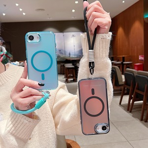 Estuche translúcido colorido degradado para <span class=keywords><strong>IPhone</strong></span> <span class=keywords><strong>12</strong></span> 13 14 15 16 Pro Max 16E Carga inalámbrica Cubierta de <span class=keywords><strong>cuerda</strong></span> colgante magnética fuerte - Product Image 6