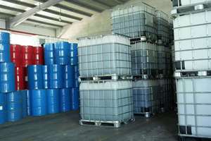 Nhà máy sản xuất trực tiếp Giá trên bọt <span class=keywords><strong>polyurethane</strong></span> XF-3152 cứng nhắc bọt nguyên liệu polyester polyols. - Product Image 6