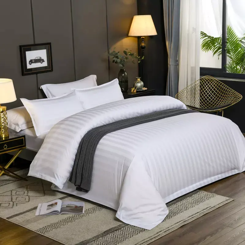 Quality 1/3cm Customized White Stripe Hotel Bedding Set Including Duvet Cover Bed Sheet for hotel linen washing and rental use
