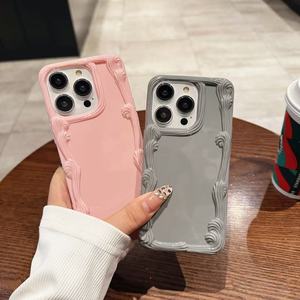 Funda de teléfono de color sólido con borde recto y diseño de línea ondulada texturizada para teléfonos móviles Samsung - Product Image 6