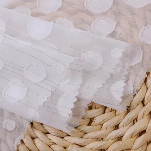 Atacado hot-sale elástico respirável 100% poliéster dot padrão metálico seda crepe tecido para blusa