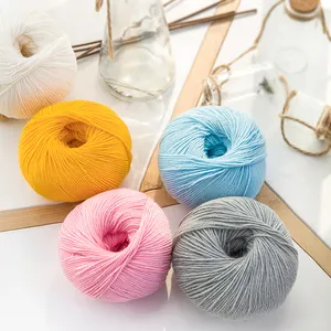 Yarncrafts柔软温暖的 4 层腈纶羊毛混纺手工针织用纱 3.3NM的毛衣，围巾，帽子，