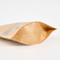 Sacs d'emballage alimentaire en papier kraft de fabrication industrielle, refermables, sachets à fond plat adaptés aux aliments secs et au thé.