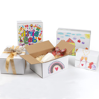 Fabricant de grandes boîtes en carton ondulé imprimées en couleur Boîte postale pour vêtements Boîtes d'expédition à verrouillage d'oreille imprimées avec logo personnalisé