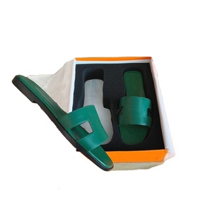 <span class=keywords><strong>Ciabatte</strong></span> da Spiaggia in <span class=keywords><strong>Vera</strong></span> <span class=keywords><strong>Pelle</strong></span> per Donne, Comode Pantofole Estive con Cinturino e Punta Aperta, Sandali alla Moda per Piscina e Outdoor - Product Image 1