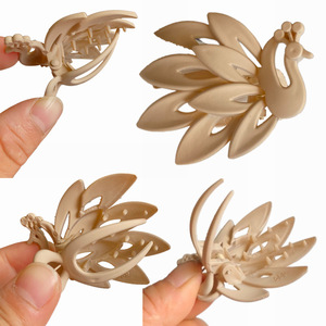 Clip Horizontal mate medio de 6CM, Clip de garra de pavo real, soporte de cola de caballo alto de plástico esmerilado a la moda, Clip de tiburón - Product Image 5