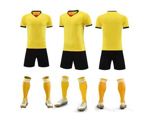 Maillots de football personnalisés en polyester, impression numérique, vêtements de sport respirants pour enfants, style rétro pour l'été et l'automne, service OEM - Product Image 4