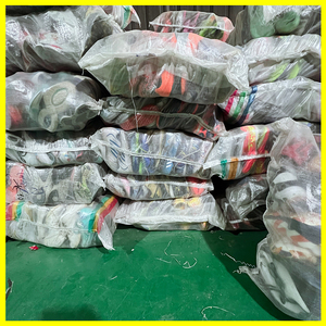 Zapatillas de fútbol de malla transpirable con cordones para mujer, usadas, de marca, estilo botín, al por mayor - Product Image 6