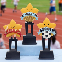 ROOGO Trophée Artistique en Résine Peint à la Main de Qualité Supérieure, Coupe Sportive Durable, Décoration de Bureau, Cadeau pour Équipes Sportives, Thème Dessin Animé et Amour