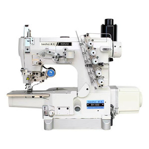 Machine à coudre automatique à point de recouvrement de haute qualité, 600 points par minute, à tête carrée, trois aiguilles, cinq fils, avec composant moteur d'occasion - Product Image 1